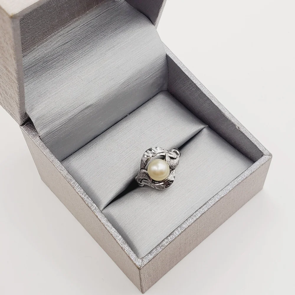 Pearl Ring 925 Sterling Silver Ring Moon Ring Vintage Ring Diamond Cut Ring